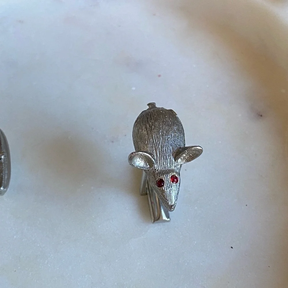 Mice with red eyes cuff links